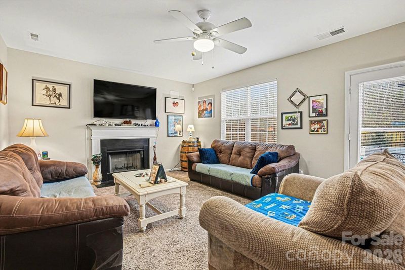 5625 Davis Ridge Dr, Charlotte, NC 28269