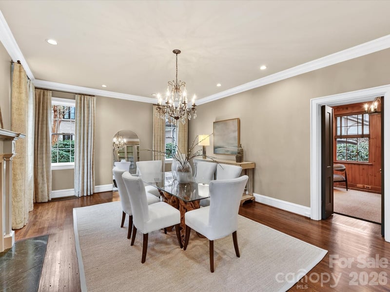 1126 Queens Rd W, Charlotte, NC 28207