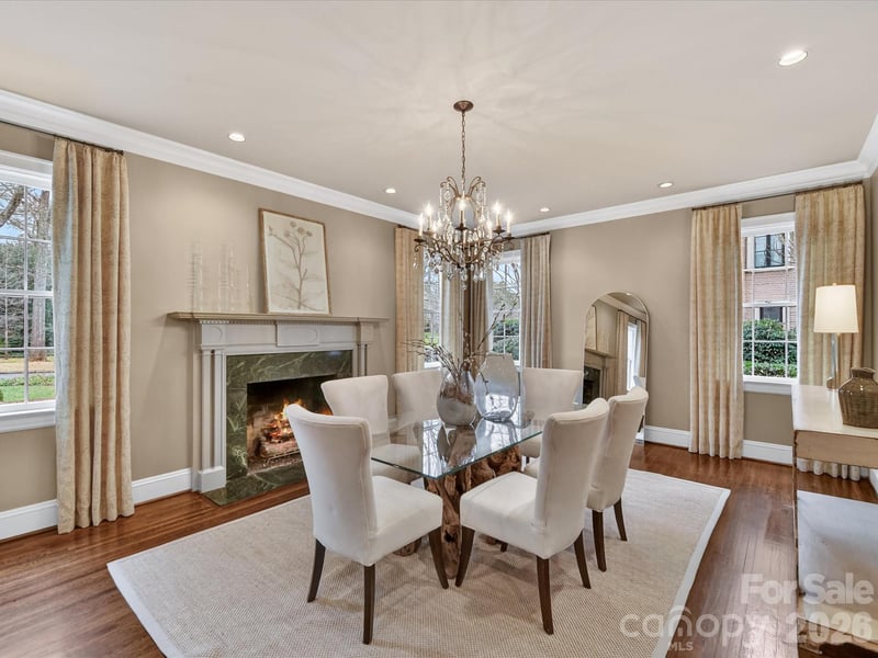 1126 Queens Rd W, Charlotte, NC 28207