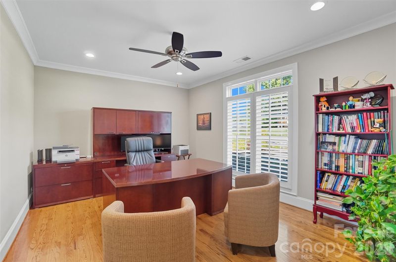 1021 Peninsula Dr, Belmont, NC 28012