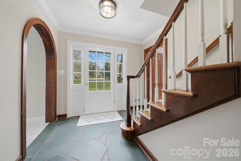4041 4th Street Ct NW, Hickory, NC 28601