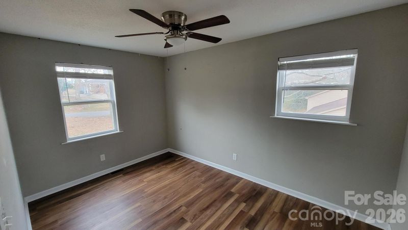 120 Shady Bluff Dr, Gastonia, NC 28052