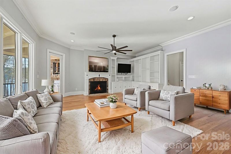4526 Island Waters Dr, Denver, NC 28037