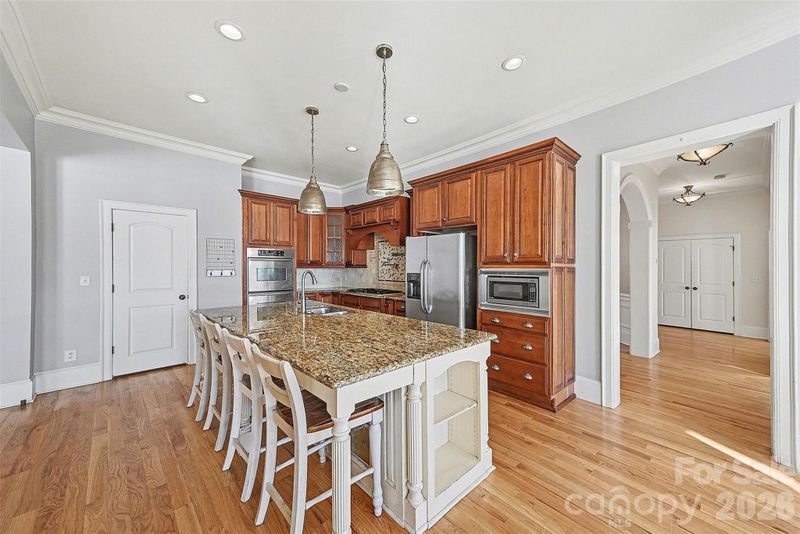 4526 Island Waters Dr, Denver, NC 28037