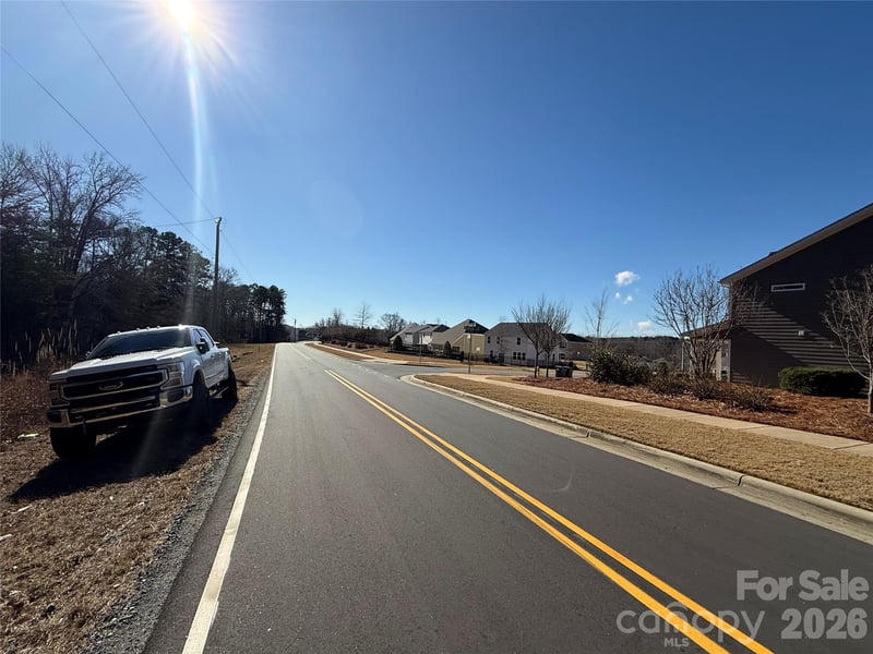 000 Thomas Rd, Charlotte, NC 28278