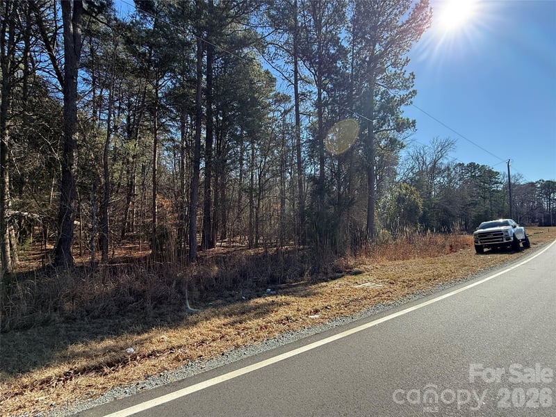 000 Thomas Rd, Charlotte, NC 28278