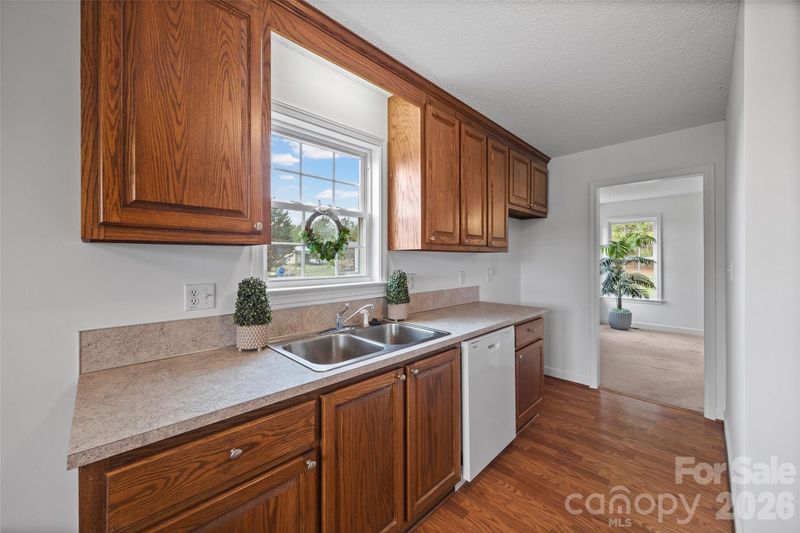 4660 Garys Pl, Crouse, NC 28033