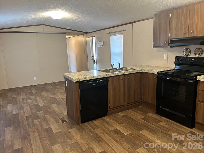 105 Old Yorkville Rd, Blacksburg, SC 29702
