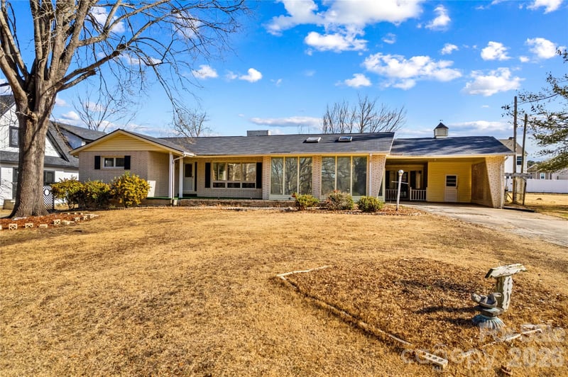 305 Sills Dr, Salisbury, NC 28146