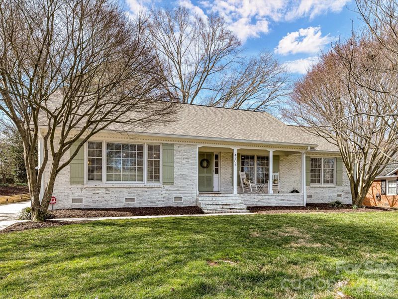 4208 Ashton Dr, Charlotte, NC 28210