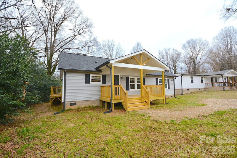5008 Forestmont Dr, Matthews, NC 28105