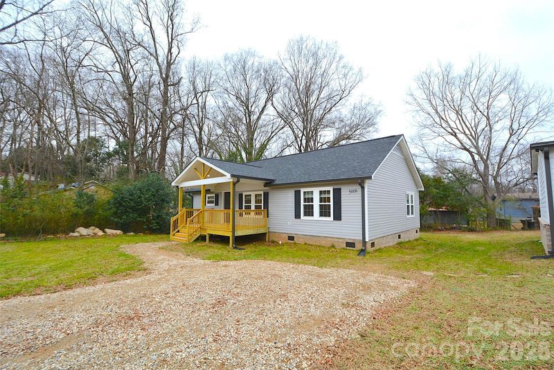 5008 Forestmont Dr, Matthews, NC 28105
