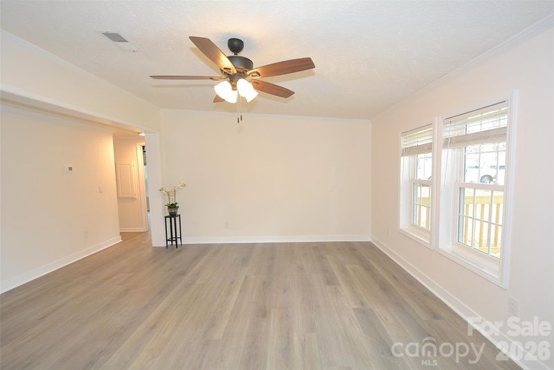 5008 Forestmont Dr, Matthews, NC 28105