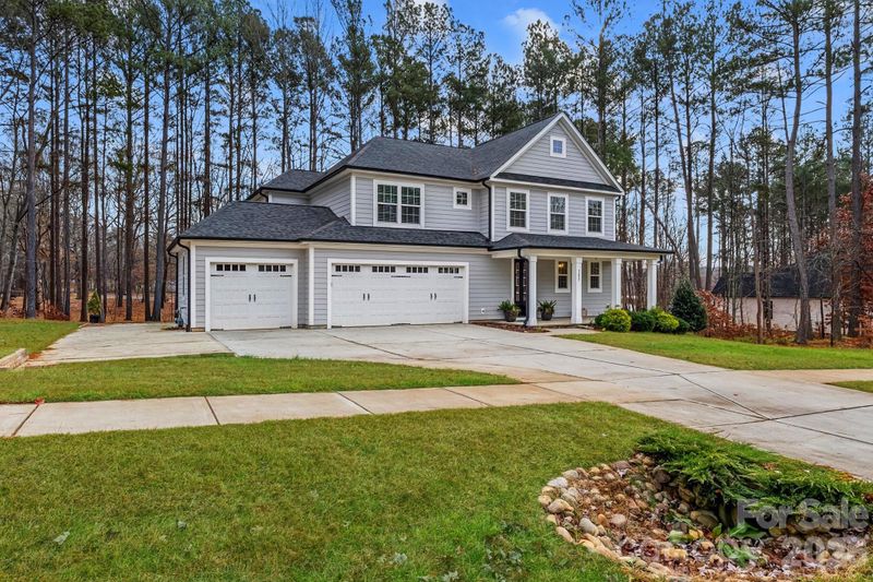 3227 Cape Fox Ct, Denver, NC 28037