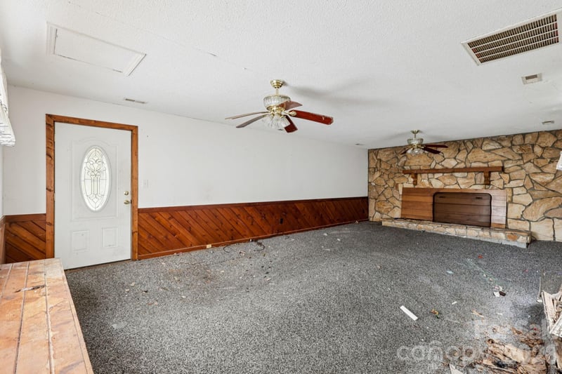 204 Harrison Dr, Belmont, NC 28012