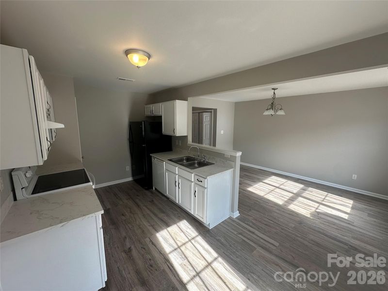 5423 Eneida Sue Dr, Charlotte, NC 28214