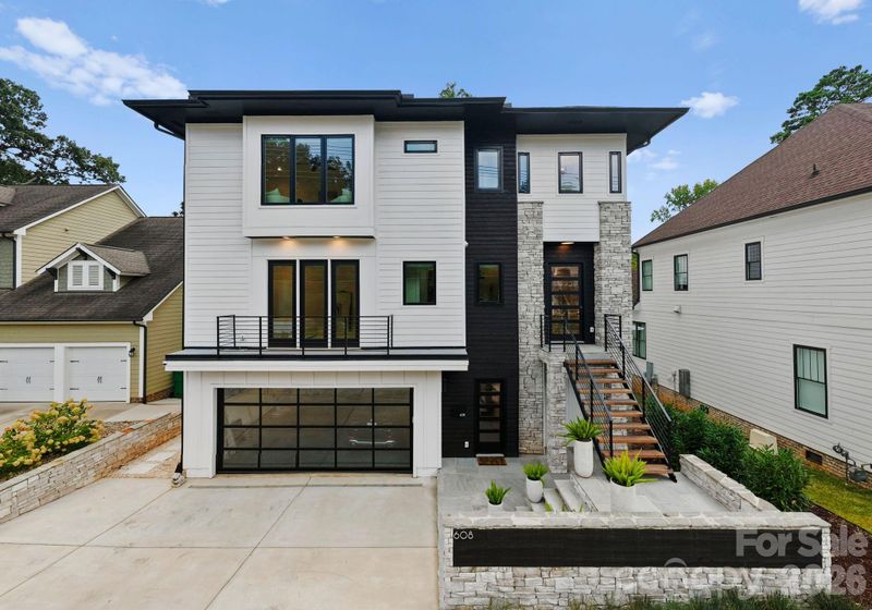 608 Ideal Way, Charlotte, NC 28203