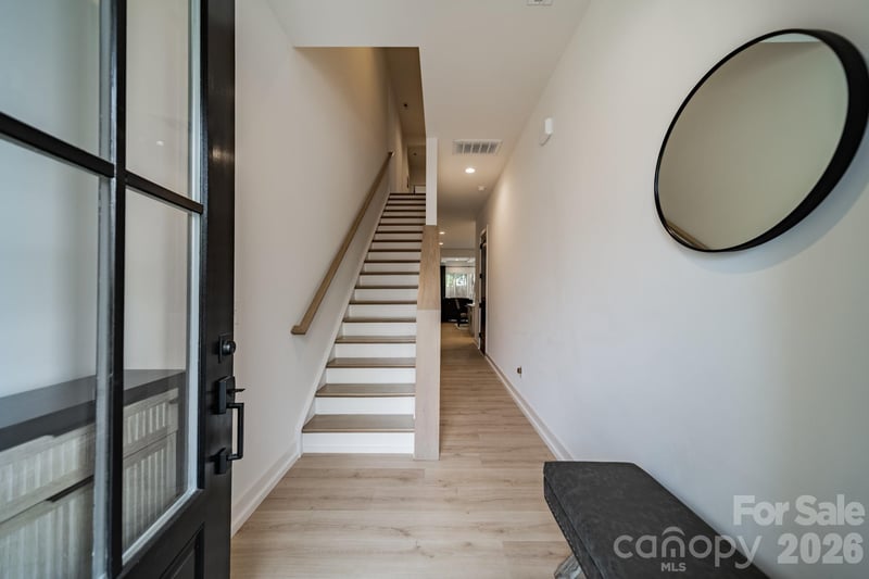 608 Ambassador St, Charlotte, NC 28208