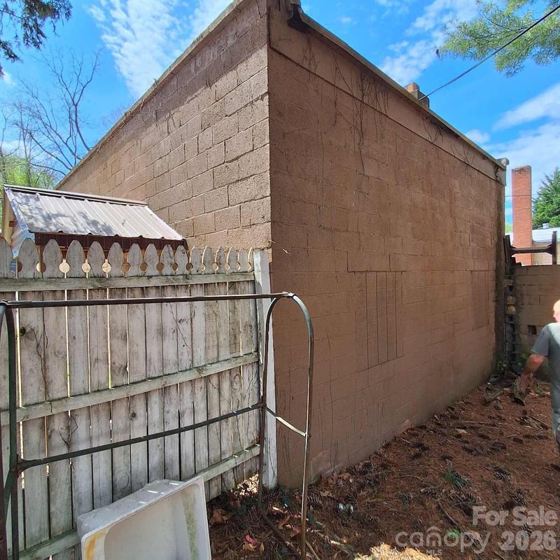 731 Haywood Rd, Asheville, NC 28806