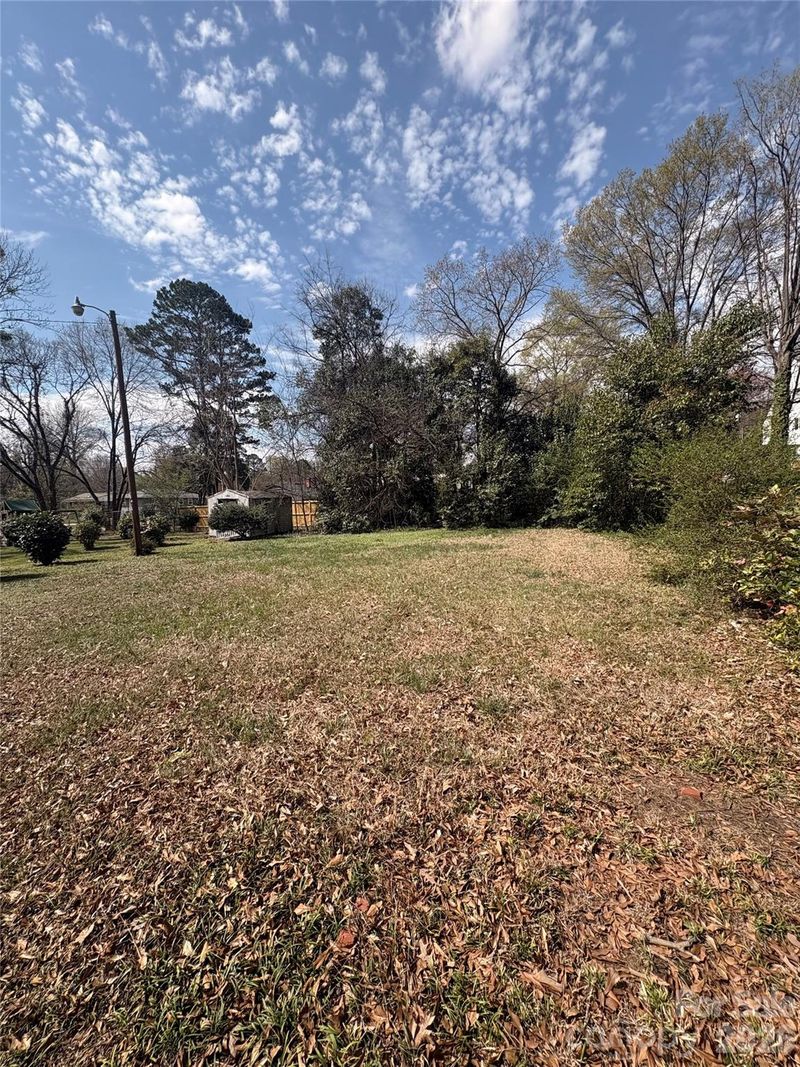 1907 Jennings St, Charlotte, NC 28216