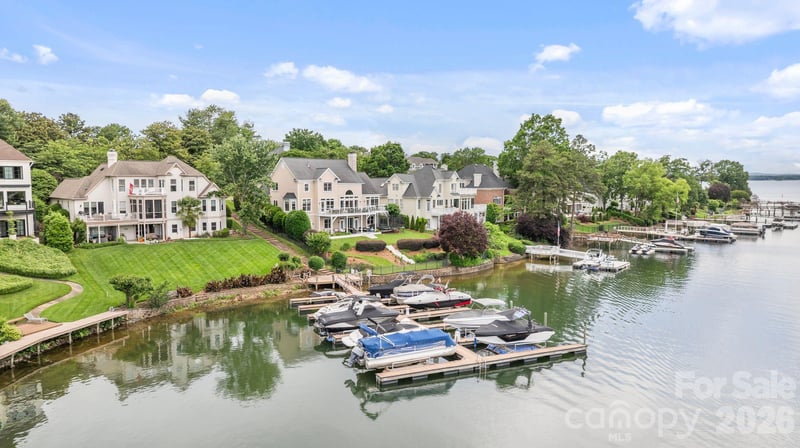 17825 Spinnakers Reach Dr, Cornelius, NC 28031