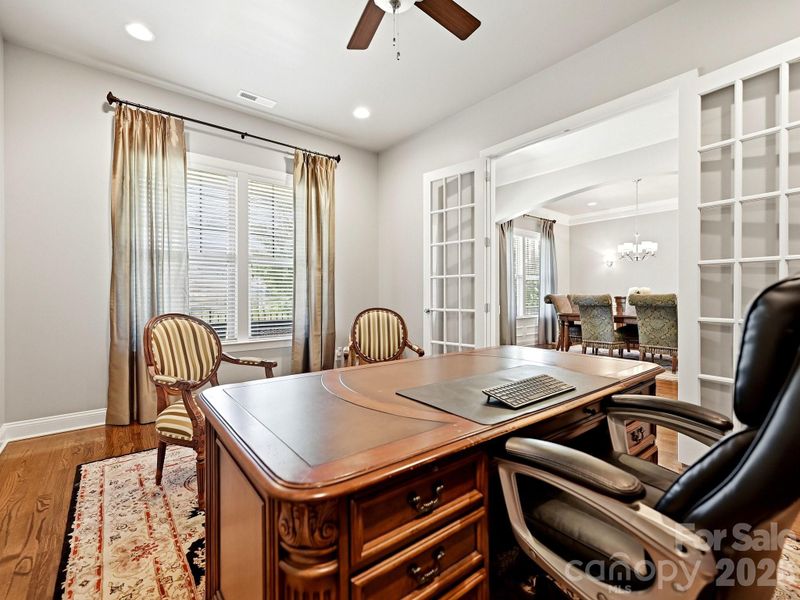1209 Vickery Dr, Matthews, NC 28104