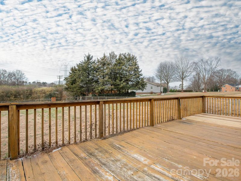 7701 Idlewild Dr, Concord, NC 28027