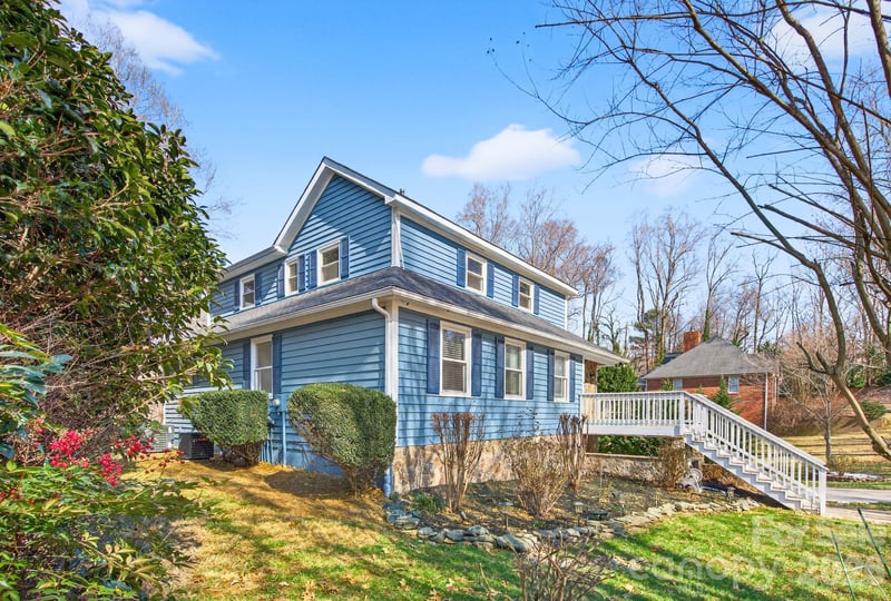 4711 Mountain Point Ln, Charlotte, NC 28216