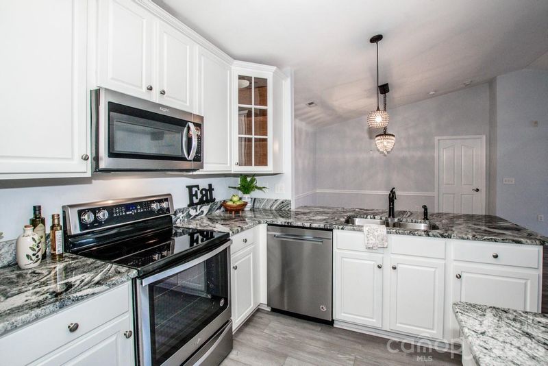 17151 Doe Valley Ct, Cornelius, NC 28031
