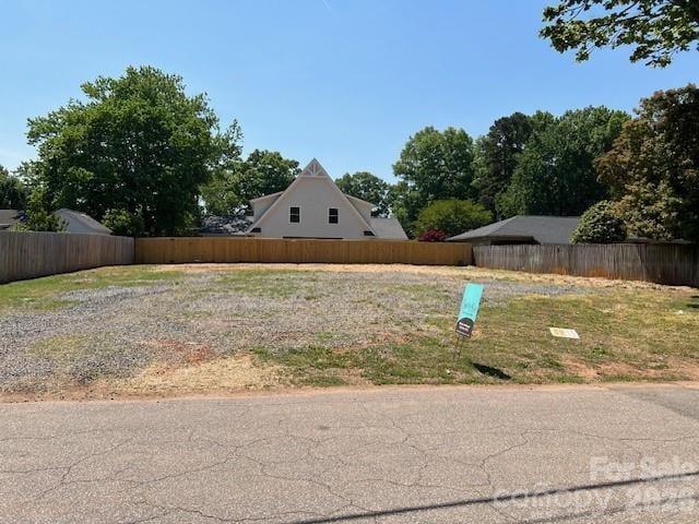 814 Bertonley Ave, Charlotte, NC 28211