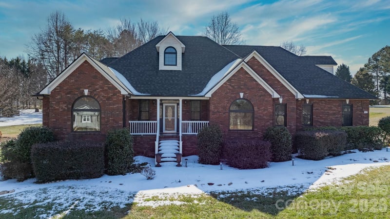 1925 Cordia Cir, Newton, NC 28658