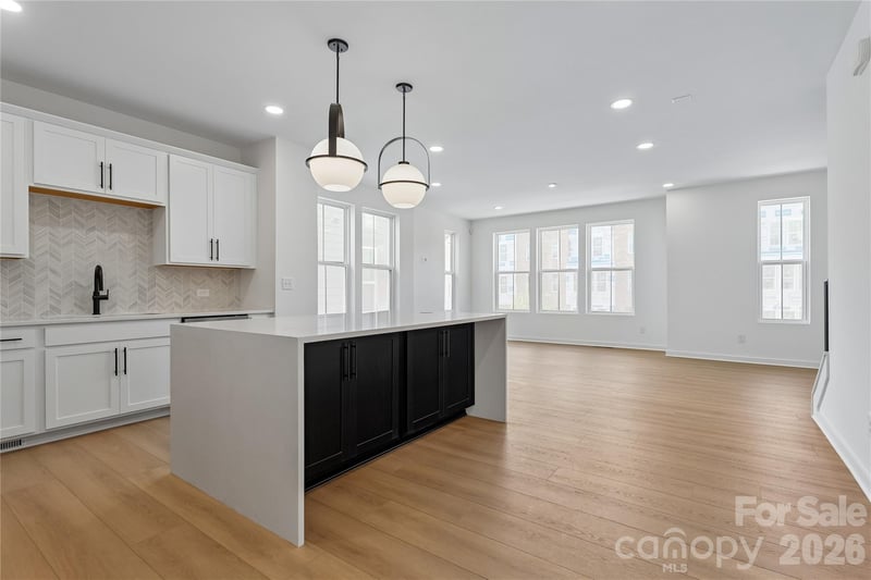 7017 Westrow Ave, Charlotte, NC 28278