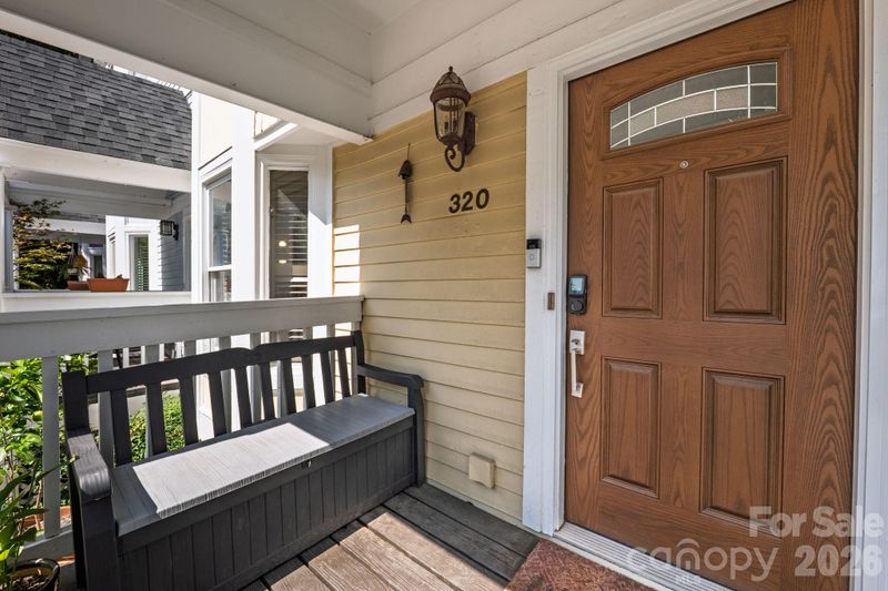 320 W 10th St, Charlotte, NC 28202