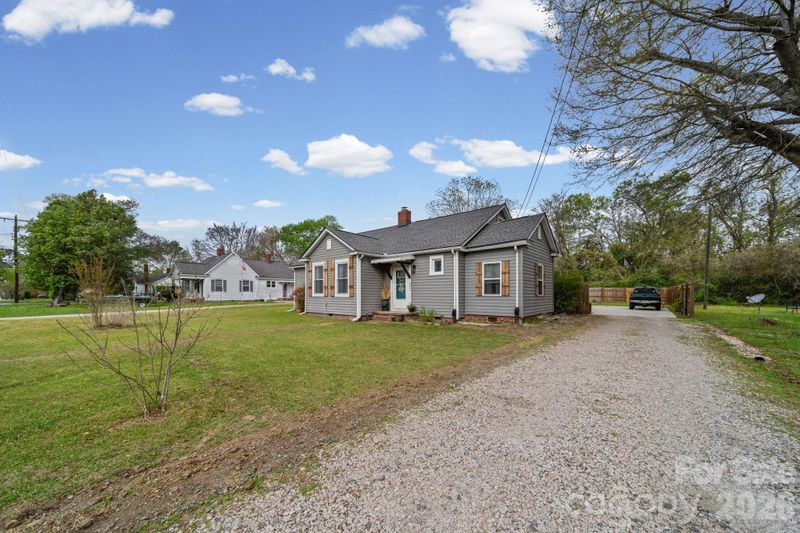 647 Still St, Chester, SC 29706