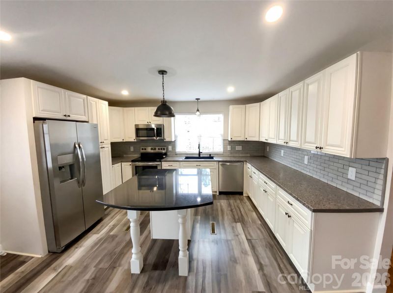 8024 Eagle St, Mount Pleasant, NC 28124