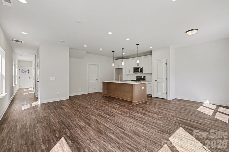 564 W Wilson Ave, Mooresville, NC 28115