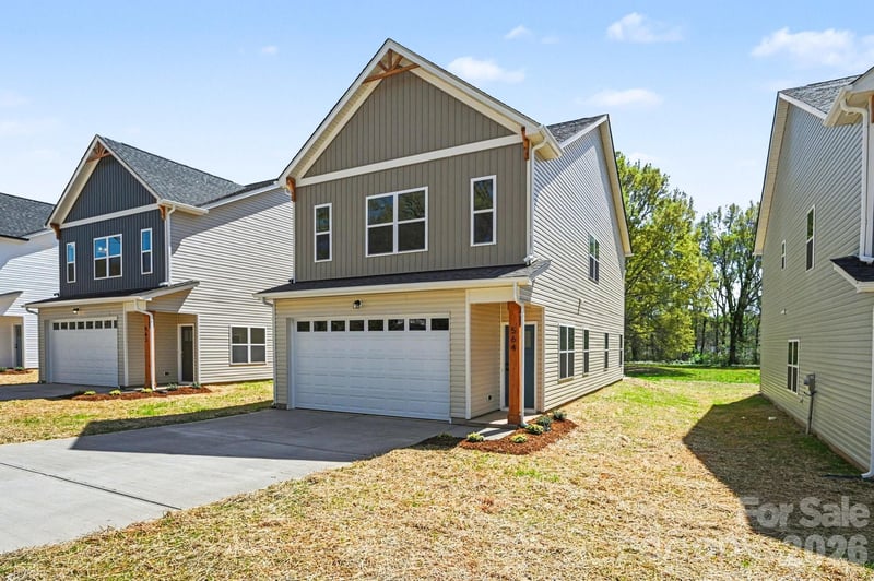 564 W Wilson Ave, Mooresville, NC 28115