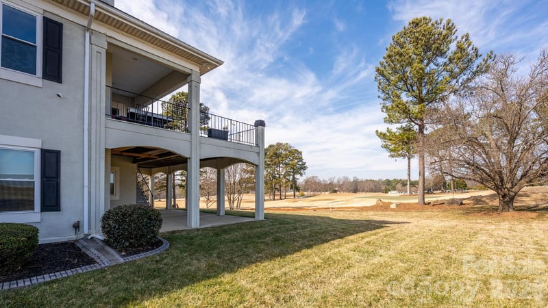 8030 Prestwick Ln, Stanley, NC 28164