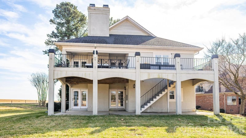 8030 Prestwick Ln, Stanley, NC 28164