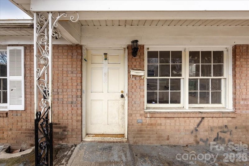 1628 Eastway Dr, Charlotte, NC 28205
