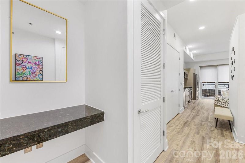 1133 Metropolitan Ave #211, Charlotte, NC 28204