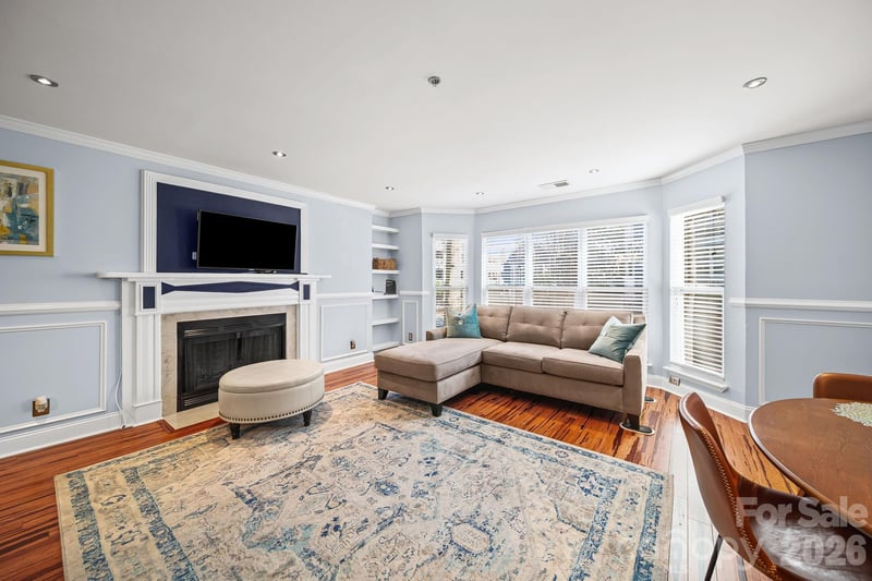 517 N Graham St #2F, Charlotte, NC 28202