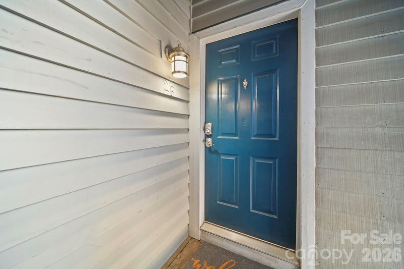 517 N Graham St #2F, Charlotte, NC 28202