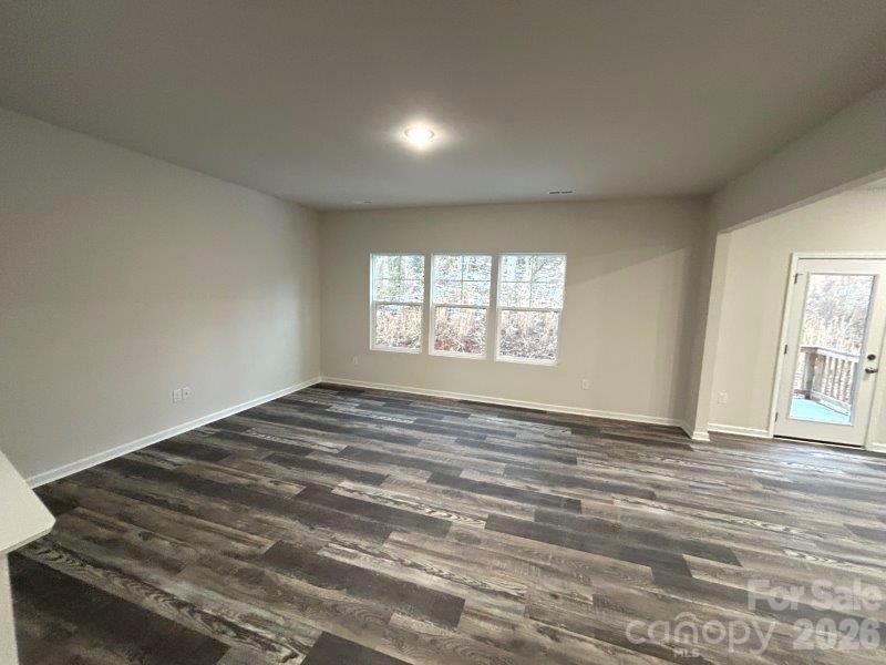 5155 Mark Dr NE, Hickory, NC 28601