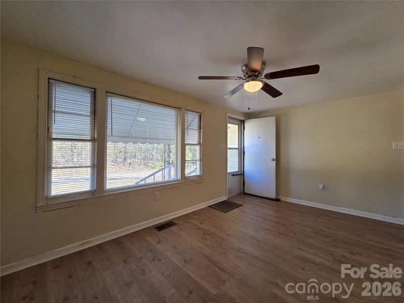 8334 Oaktree Rd, Sharon, SC 29742