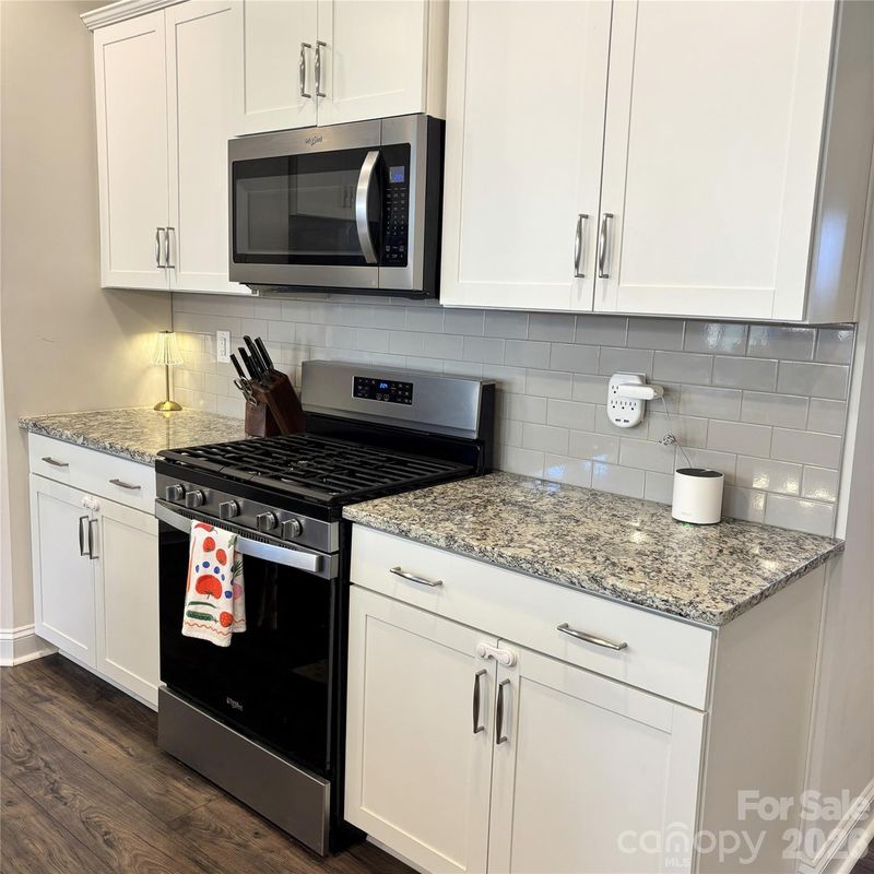 4215 Millstream Rd, Denver, NC 28037