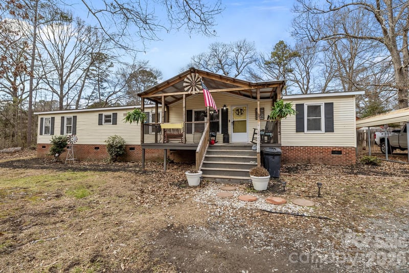715 Will Jones Cir, Catawba, SC 29704