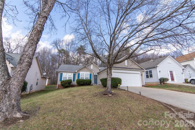 2500 Thornfield Rd, Charlotte, NC 28273