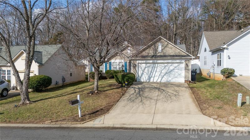 2500 Thornfield Rd, Charlotte, NC 28273