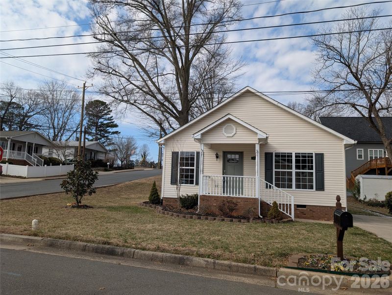 111 Oak St, Belmont, NC 28012